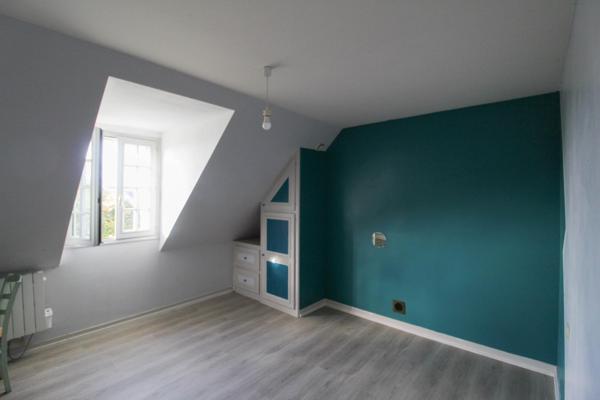 Maison d'artisans, spacieuse avec fort potentiel !