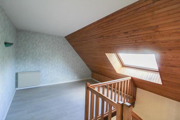 Maison d'artisans, spacieuse avec fort potentiel !