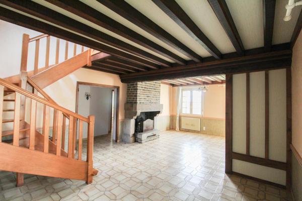 Maison d'artisans, spacieuse avec fort potentiel !