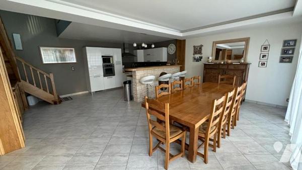 SAINT-GERMAIN-SUR-AY, proche de la mer, maison d'habitation construite en 2006