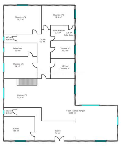 Baisse de prix - Située dans le très recherché quartier d’Aiguelongue à Montpellier dans une rue privée, cette villa rénovée de 320 m² offre un cadre de vie exceptionnel avec piscine, jardin paysager de plus de 1300m2 et un appartement T3 indépendant.
La maison séduit par ses beaux volumes répartis sur 2 niveaux, sa luminosité et son agencement idéal pour une grande famille ainsi que pour télétravailler : 
- une vaste pièce de vie d'environ 80m2 avec cuisine ouverte sur salle à manger et salon agrémenté d'une cheminée en pierres du Gard
-  8 chambres spacieuses avec placards,
- un bureau et une salle de jeux, 
- 5 salles d’eau dont une salle de bains et 6 WC, 
- un grand espace de buanderie, de nombreux  rangements ainsi qu'un vide sanitaire sur la roche d'environ 48m2, parfait pour créer une cave à vin.
À l’extérieur, une SUPERBE TERRASSE d’environ 90 m² surplombe le jardin méditerranéen et la piscine au sel Desjoyaux 9 x 3.50.
Un T3 d'environ 48m2 avec son entrée séparée au rez-de-jardin complète ce bien rare, offrant un POTENTIEL LOCATIF ou un espace idéal pour recevoir.
Prestations de qualité : climatisation gainable réversible, sols carrelés et parquets qualitatifs, menuiseries aluminium, isolation récente par les combles, rénovation complète, état général parfait.
Un bien de charme aux prestations soignées, dans un environnement privilégié à proximité des commerces, transports et commodités.
Contactez Dominique ROSSI pour organiser une visite de ce bien exceptionnel au O6 80 44 99 32