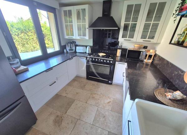 Maison Pontault Combault 6 pièce(s) 122 m2