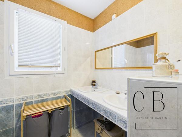 Maison 4 Chambres, bureau et garage