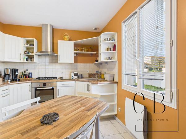 Maison 4 Chambres, bureau et garage