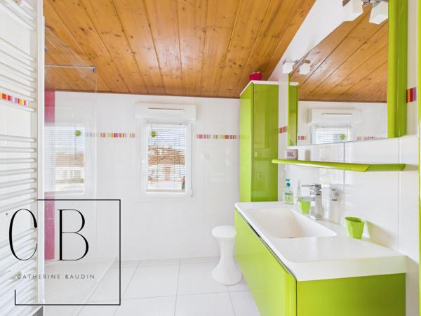 Maison 4 Chambres, bureau et garage