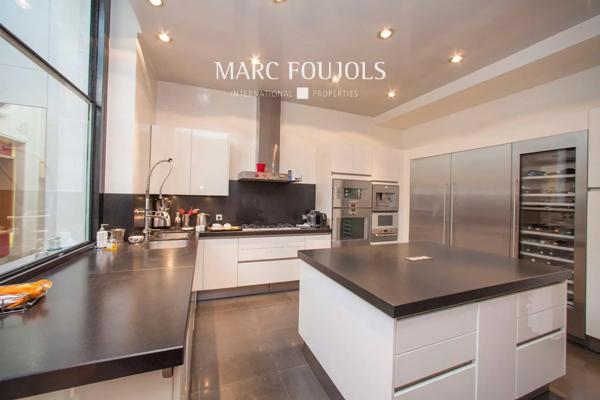 Duplex comme un Hôtel Particulier, proche Avenue Henri Martin