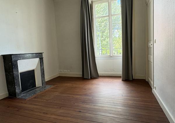 Appartement T2 de caractère de 49,59 m² - Charme de l'ancien entre Monselet et Viarme