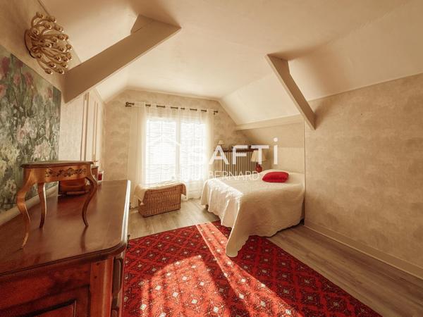 Maison standing 4 chambres – grand terrain arboré – sous-sol total