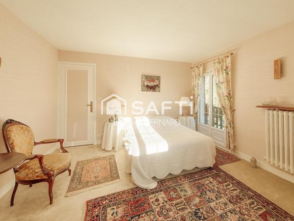 Maison standing 4 chambres – grand terrain arboré – sous-sol total