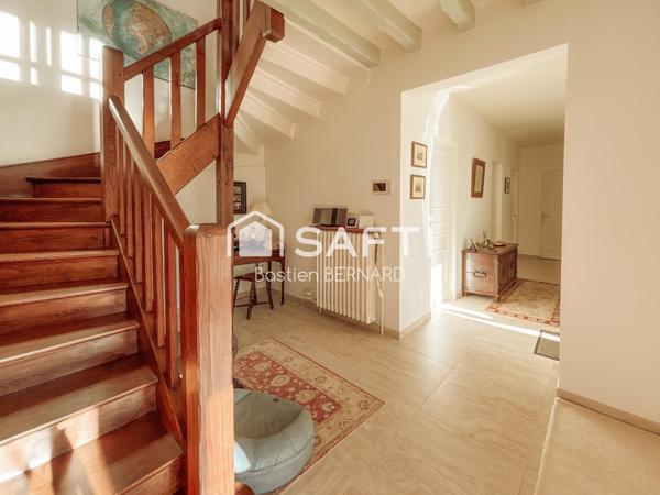 Maison standing 4 chambres – grand terrain arboré – sous-sol total