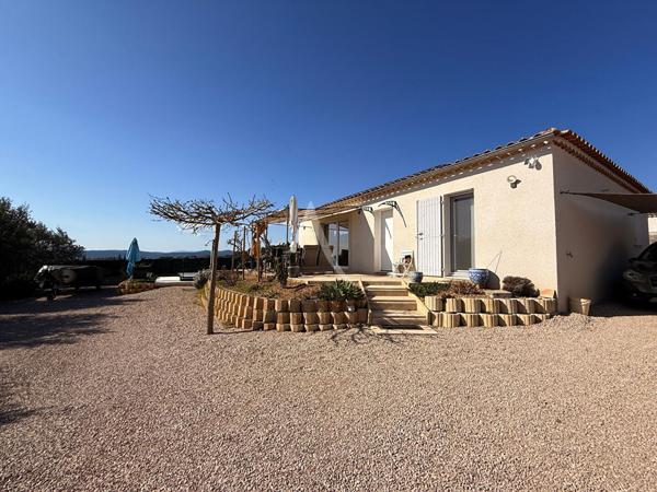 VILLA DE 87M2 AVEC TERRASSE PISCINE PARKING ET ABRI JARDIN