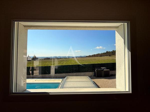 VILLA DE 87M2 AVEC TERRASSE PISCINE PARKING ET ABRI JARDIN
