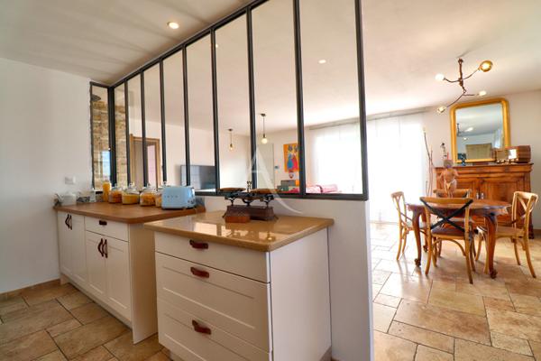 VILLA DE 87M2 AVEC TERRASSE PISCINE PARKING ET ABRI JARDIN