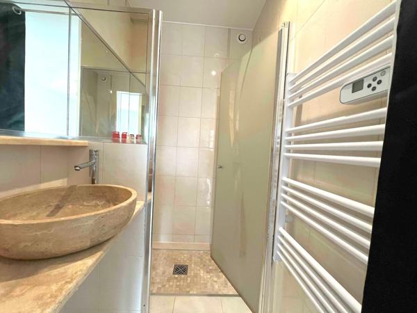 Gazeran centre 3 chambres 66 m² avec cave et stationnement