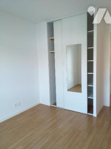 T2  2ème étage avec ascenseur, terrasse et garage