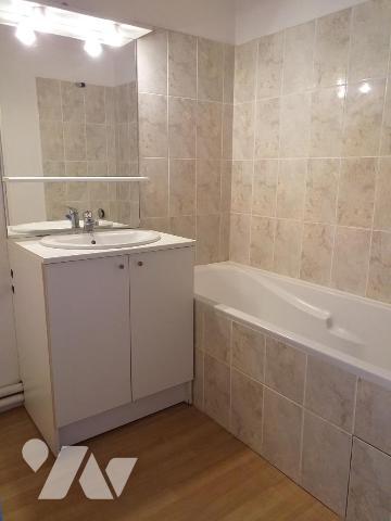 T2  2ème étage avec ascenseur, terrasse et garage