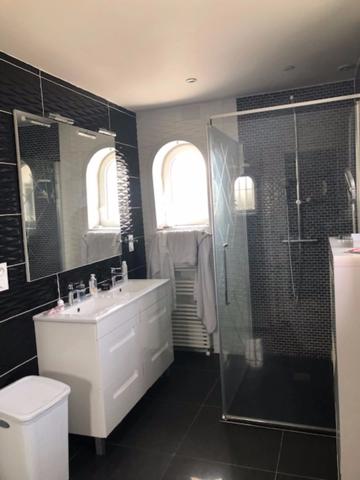 Dpt Hautes Pyrénées (65), à vendre TARBES maison P12