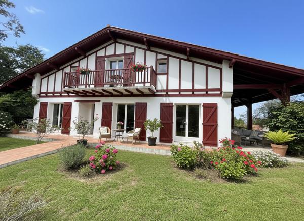 Maison Ciboure 12 pièce(s) 203 m2