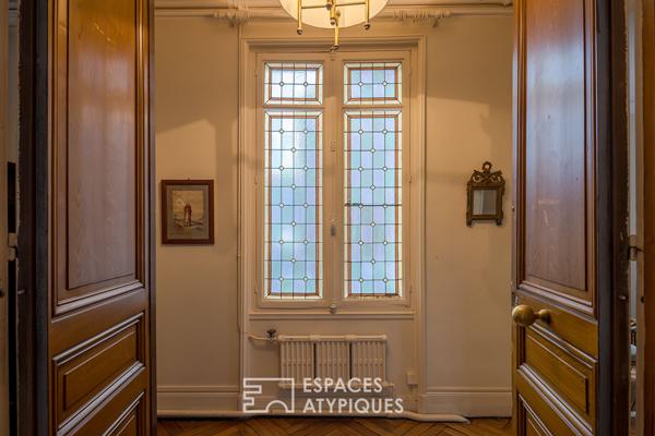 Appartement hypercentre avec ascenseur, parking et chambre de bonne