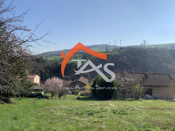 Vente Terrain 700 m2 à Saint-Chamond