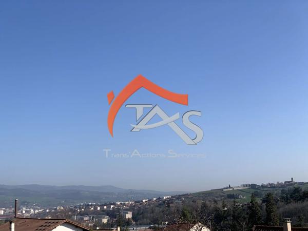 Vente Terrain 700 m2 à Saint-Chamond