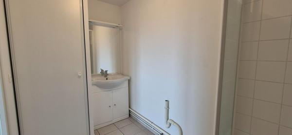 Appartement Bethune 2 pièce(s) 42.6 m2 avec place de parking , Bethune