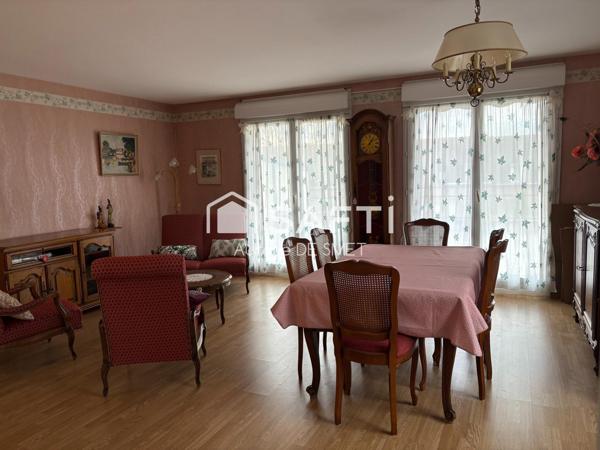 Appartement 3chambres, grande terrasse et garage