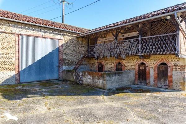 Maison à vendre |  Latrille |  7 pièces | 230 m²