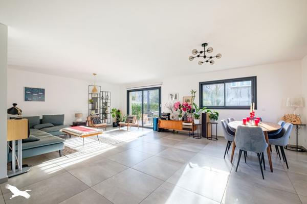 Maison à vendre |  Saint-Priest |  5 pièces | 163 m²