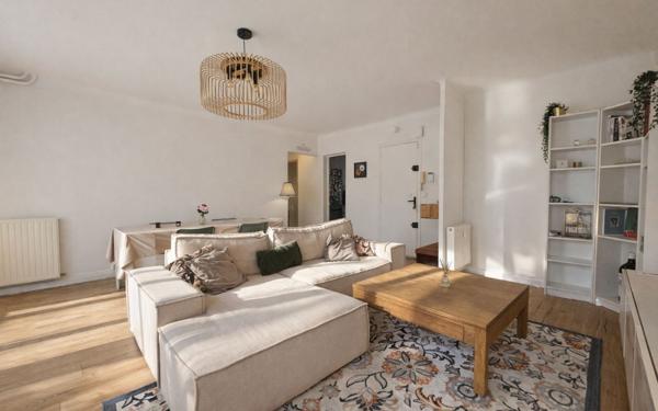 Appartement à vendre    3 pièces • 68 m2 Salon-de-Provence