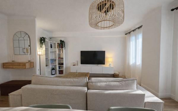 Appartement à vendre    3 pièces • 68 m2 Salon-de-Provence