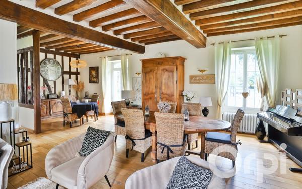 Maison à vendre    8 pièces • 220 m2 Gisors