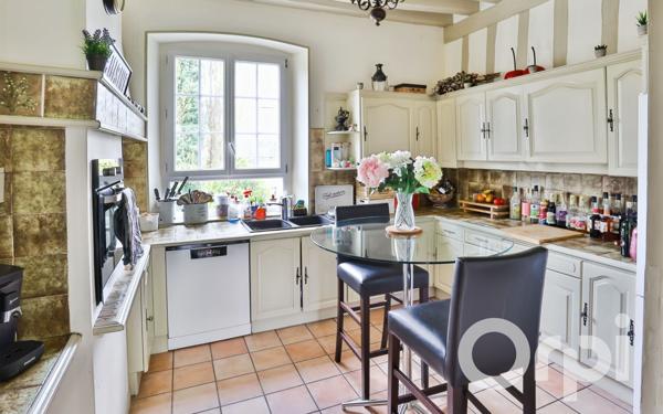 Maison à vendre    8 pièces • 220 m2 Gisors