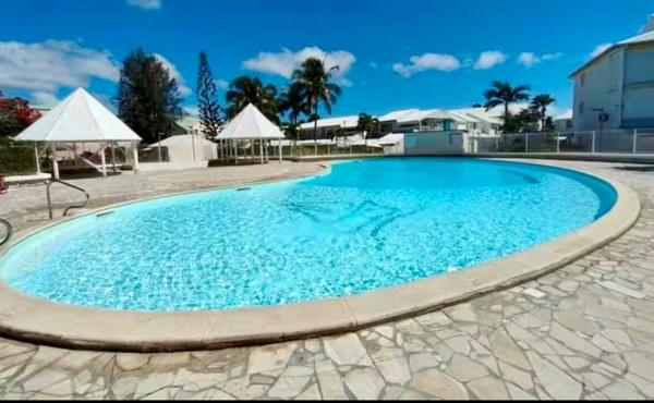 Marina SAINT-FRANÇOIS