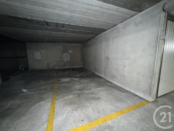 Parking à vendre  12,13 m2 PARIS - 75018
