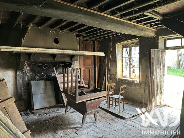 Maison à vendre 20 pièces 400 m² Ruy-Montceau