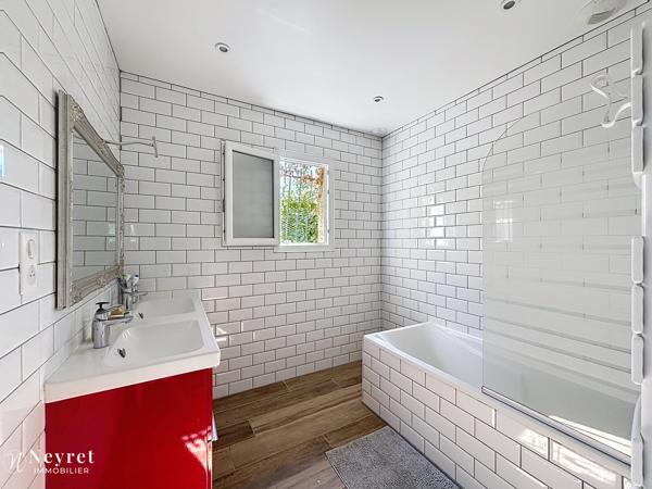 COMMUNAY – Belle maison familiale de 166 m² sur terrain arboré de 800 m²