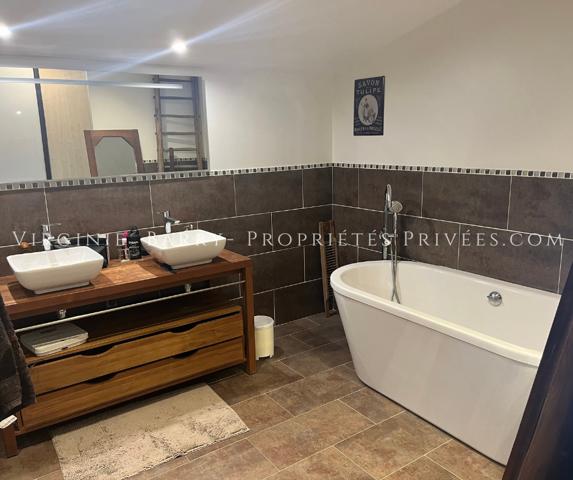 BELLE PROPRIETE AVEC GITE A 15 MINUTES DE ROCHEFORT