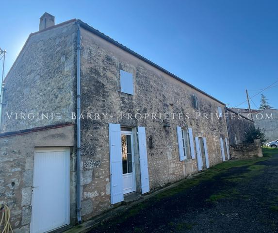 BELLE PROPRIETE AVEC GITE A 15 MINUTES DE ROCHEFORT