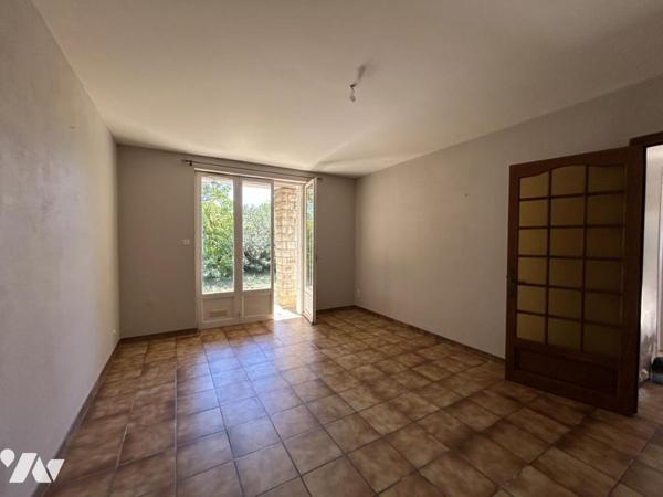 Montélimar, appart. 59m2 hab. avec jardin en rdc situé dans une maison individuelle.