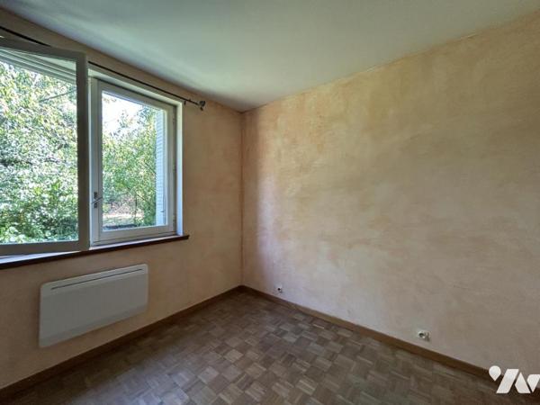 Montélimar, appart. 59m2 hab. avec jardin en rdc situé dans une maison individuelle.