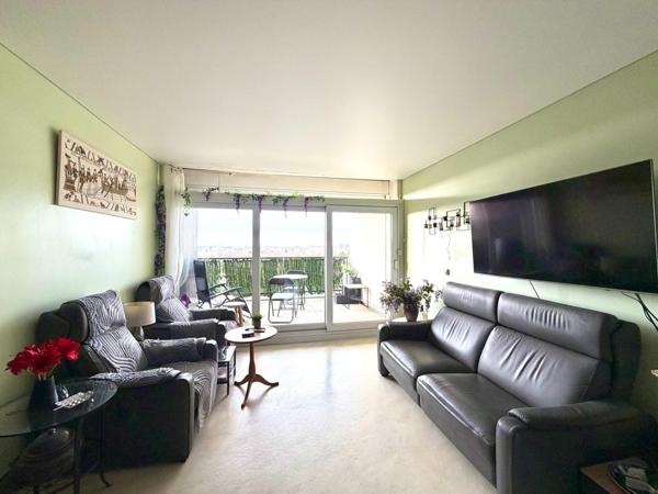 Appartement T4 de 99m², dernier étage, 2 parkings