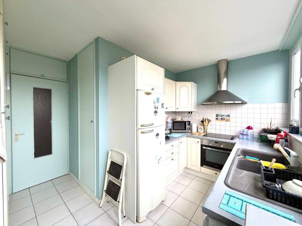 Appartement T4 de 99m², dernier étage, 2 parkings