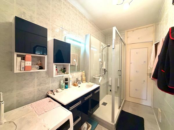 Appartement T4 de 99m², dernier étage, 2 parkings