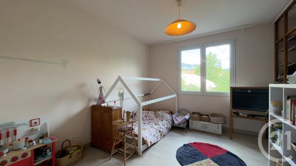 Maison à vendre  10 pièces - 270,48 m 2   LA ROCHE DES ARNAUDS  - 05
