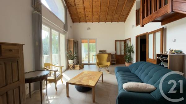 Maison à vendre  10 pièces - 270,48 m 2   LA ROCHE DES ARNAUDS  - 05