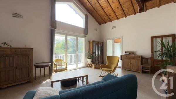 Maison à vendre  10 pièces - 270,48 m 2   LA ROCHE DES ARNAUDS  - 05