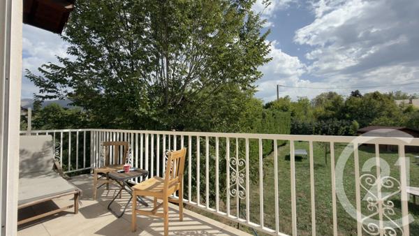 Maison à vendre  10 pièces - 270,48 m 2   LA ROCHE DES ARNAUDS  - 05