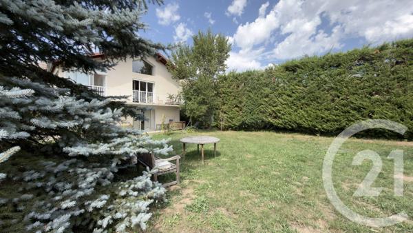 Maison à vendre  10 pièces - 270,48 m 2   LA ROCHE DES ARNAUDS  - 05