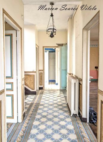 CHAUMES-EN-BRIE.Maison familiale de caractère sur plus de 800 m² de terrain.